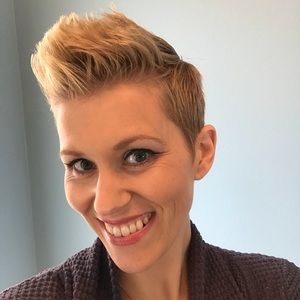 Meet your Posher, Andrea